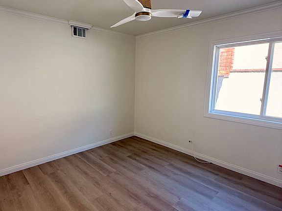 5th image of 25152 Mammoth Cir