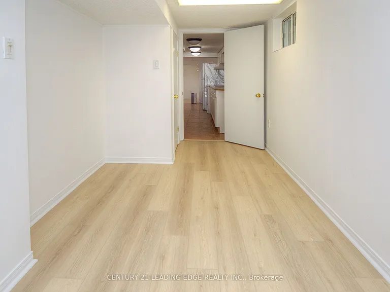 9 Wallington Ave — Photo 34