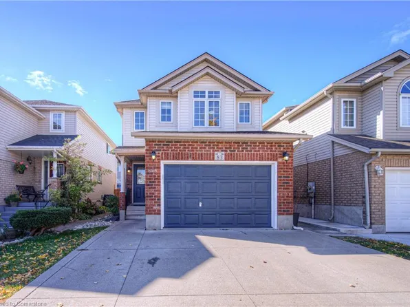 83 Bridlewreath St, Kitchener, ON N2E 3V6