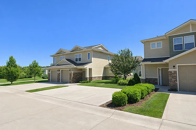 Chapel Ridge Townhomes — Photo 10