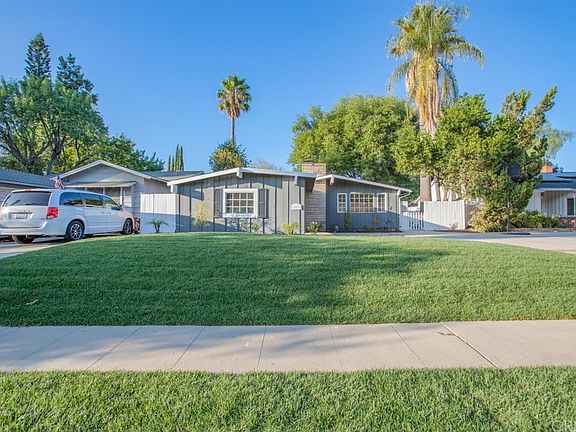 2nd image of 22039 Mulholland Way