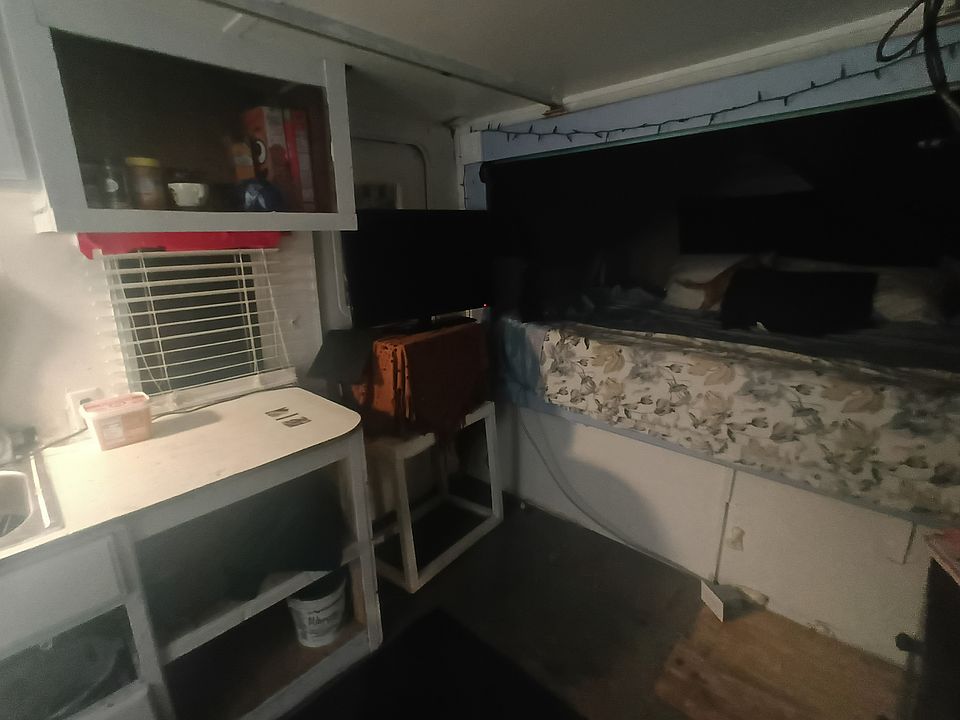 1st image of 109 Dill Rd