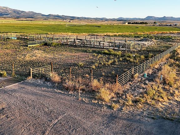 2nd image of 3003 N Us Highway 89