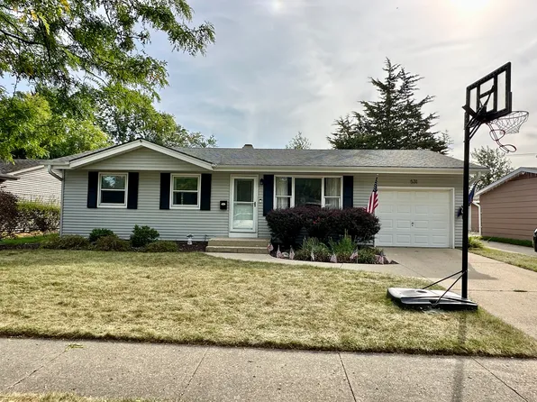 531 Martin Dr, South Elgin, IL 60177