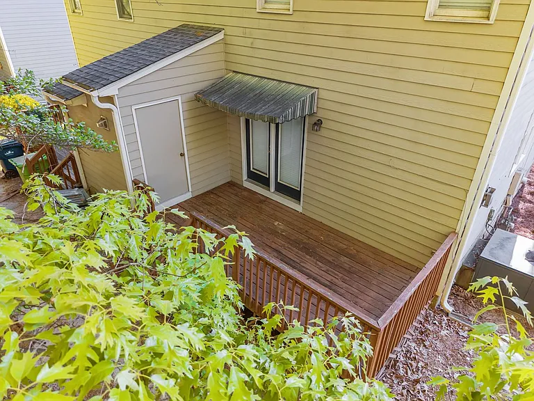 1601 Oakland Hills Way — Photo 7