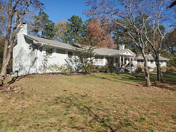3rd image of 510 Buckhorn Tavern Rd