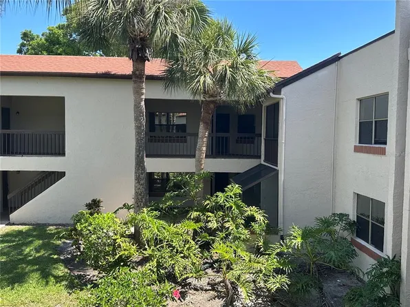 2971 Estancia Blvd APT 321, Clearwater, FL 33761