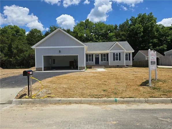 1254 Briarcliffe Dr, Colonial Heights, VA 23834