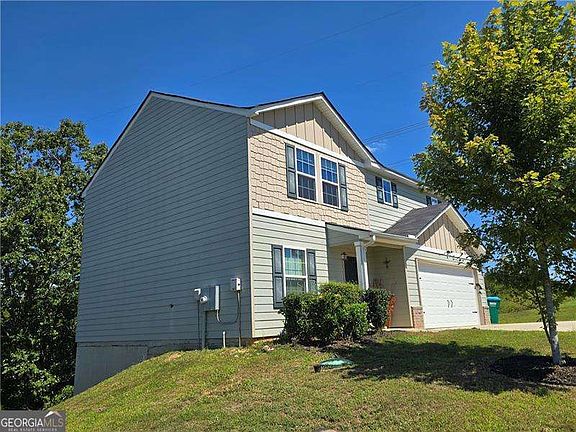 3rd image of 25 Oxford Ln