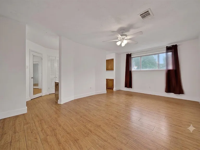 626 Park Knoll Ln — Photo 11