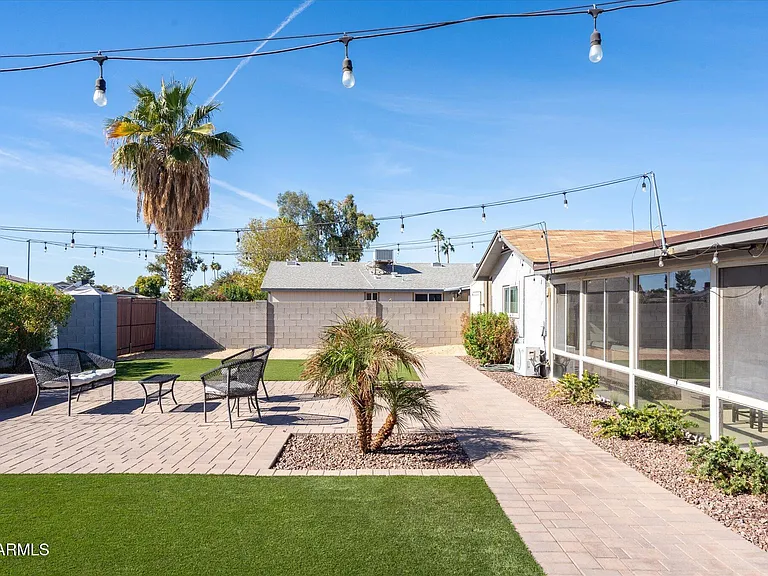1211 W Palomino Dr — Photo 27
