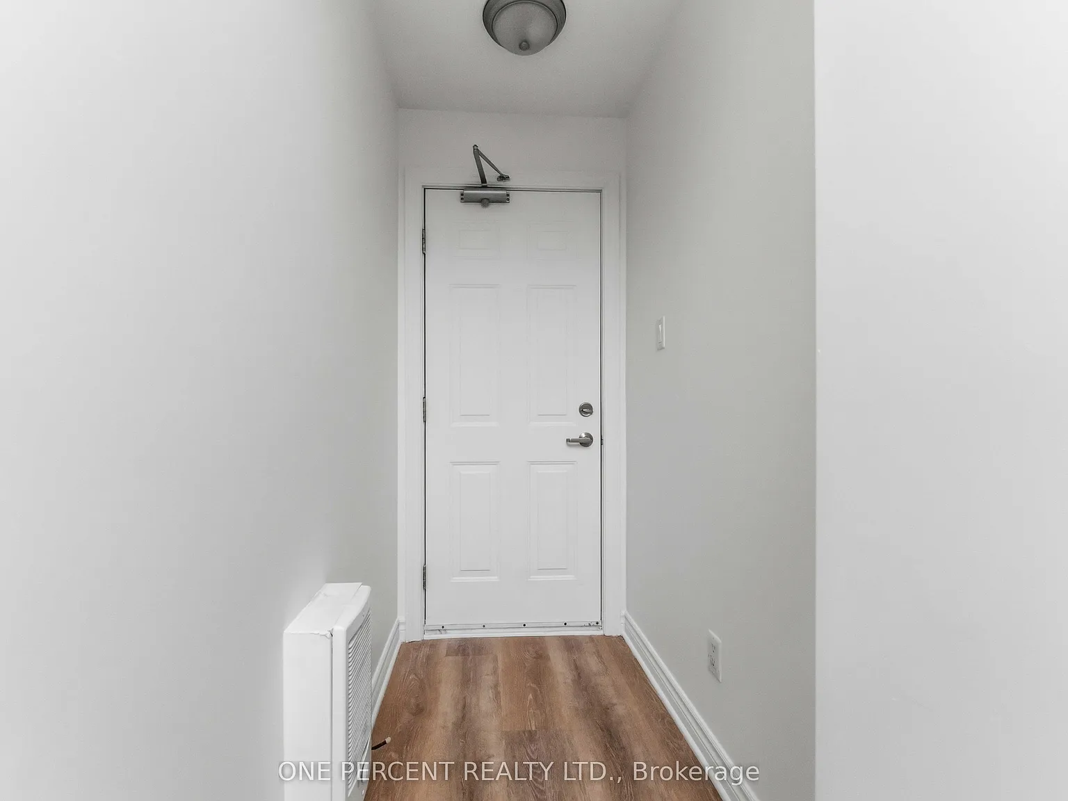 2 bed, $2,400 — Photo 4