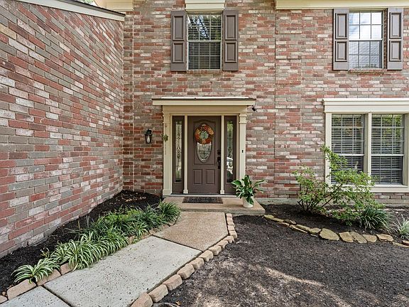 2nd image of 94 Rockridge Drive