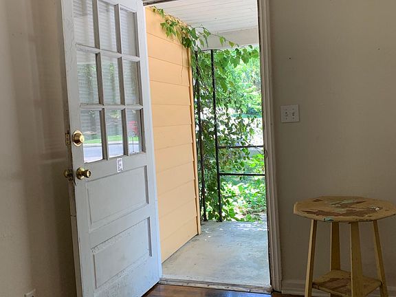 4th image of 733 California St