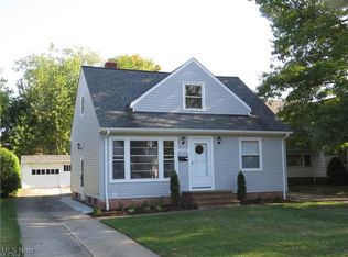 32324 Glen Arden Dr, Willowick, OH