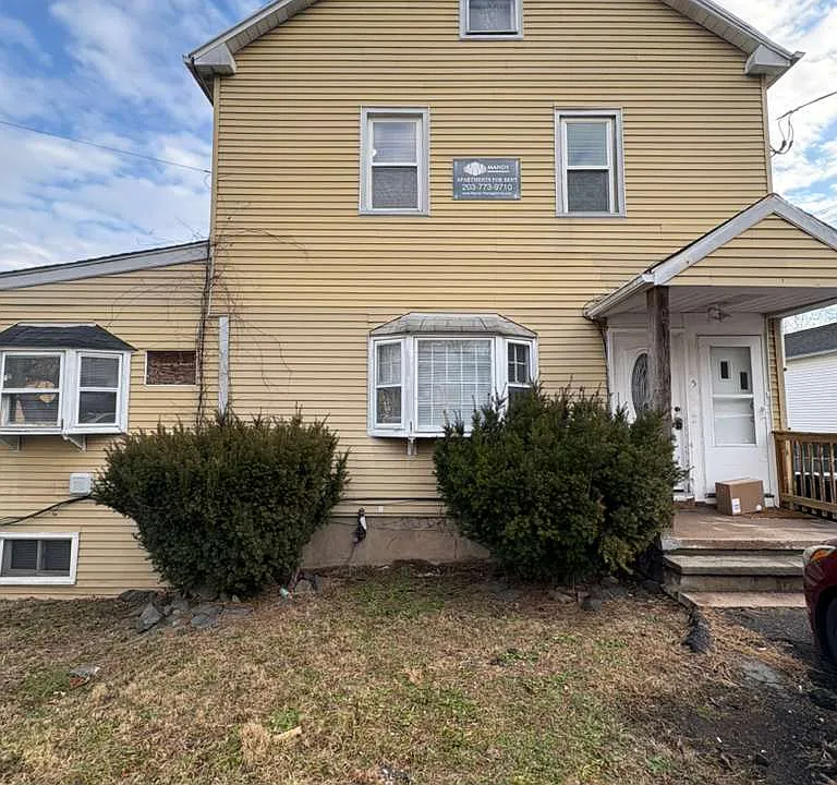 15 Robart St #11