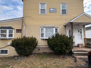 15 Robart St #11, West Haven, CT 06516