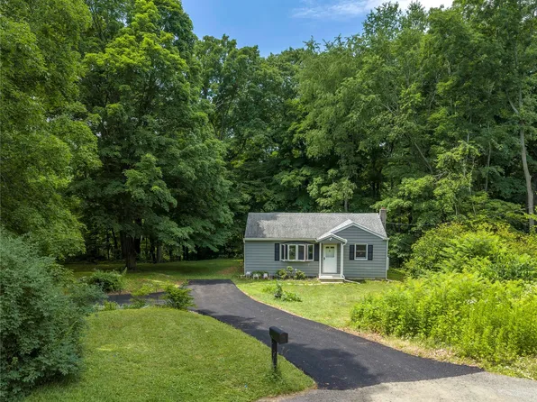 28 Birch Terrace, Pawling, NY 12564