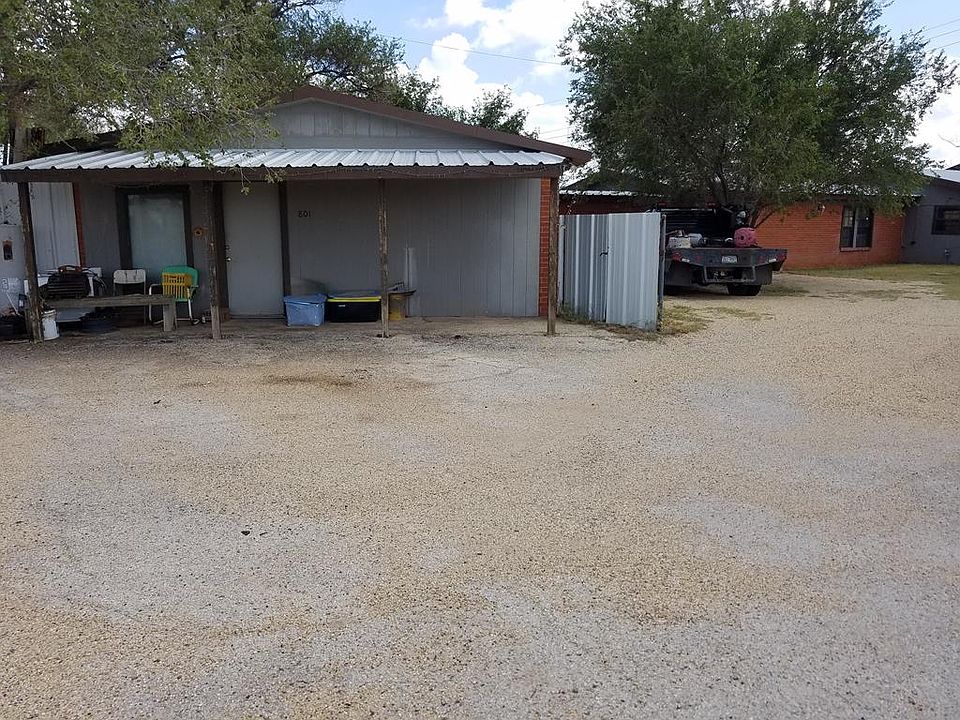 1st image of 801 SW Mustang Dr