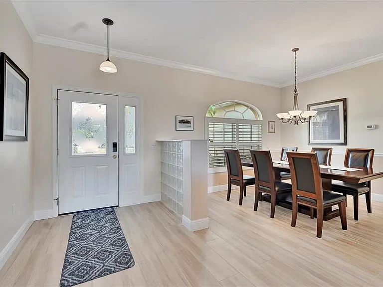 6738 Peach Tree Creek Rd — Photo 3