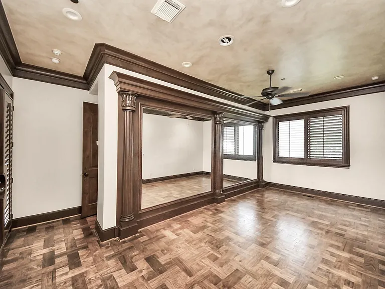 11103 Memorial Dr — Photo 44