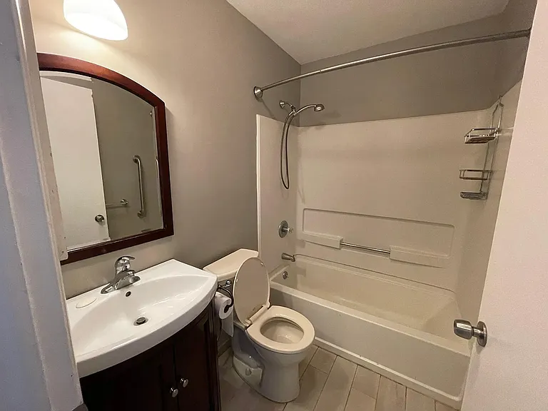 22 Glenview Dr #22 — Photo 9