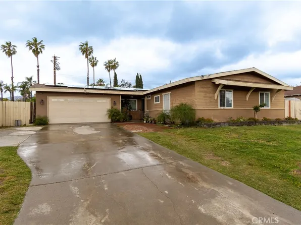 26174 Orchid Dr, Highland, CA 92346