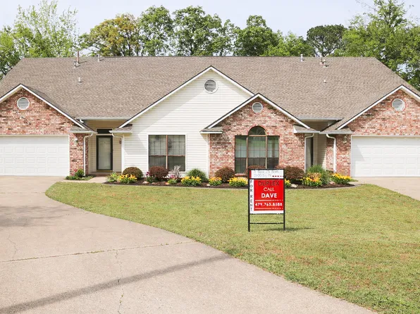 1201 S 41st Cir, Fort Smith, AR 72903