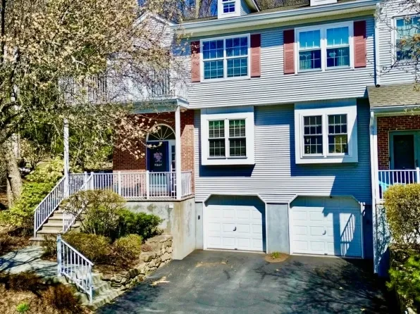 156 Brookside Ln, Mount Arlington Boro, NJ 07856