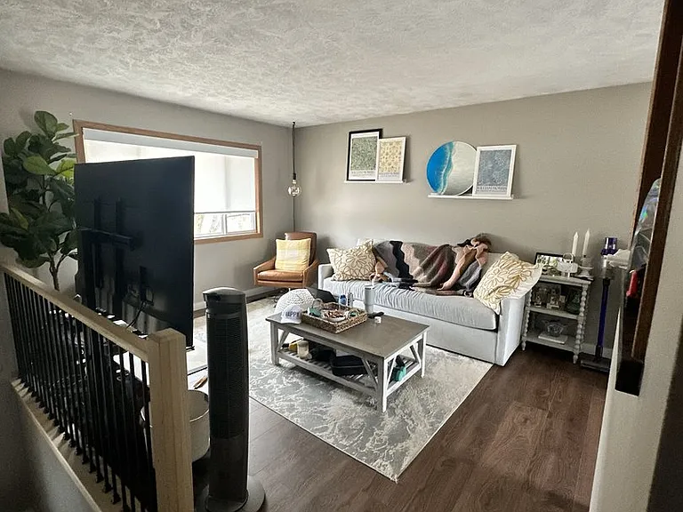 Upstairs Livingroom