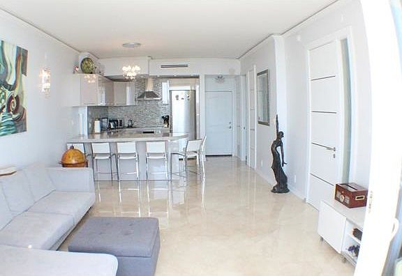 5th image of 100 Bayview Dr APT Penthouse 23