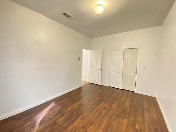 5th image of 9034 W Rochelle Ave