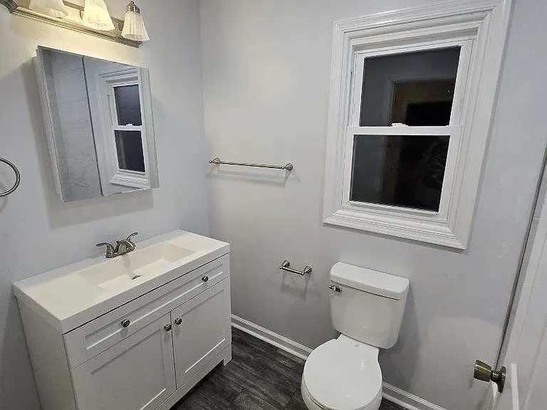 1703 Cottage Ave — Photo 9