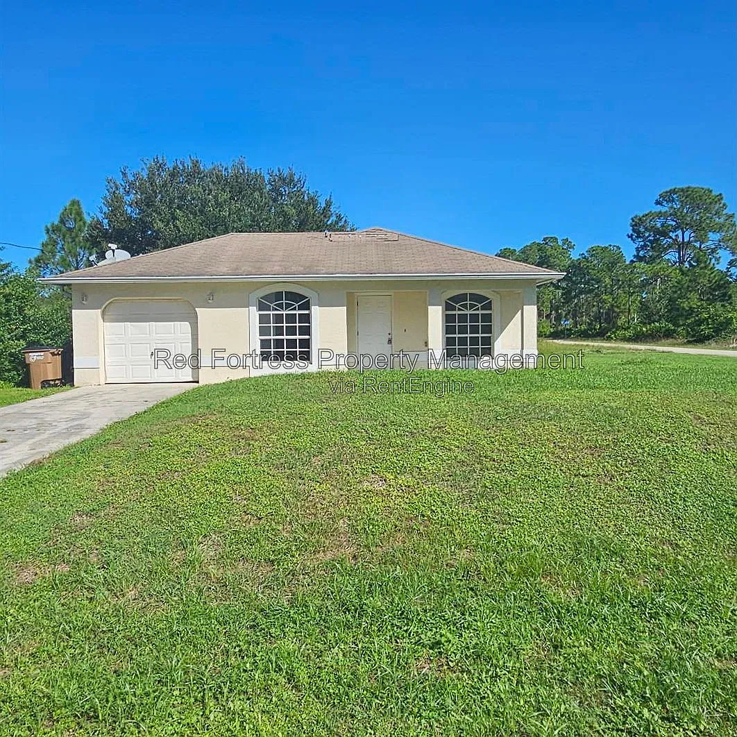 3 bed, 2.0 bath, 1048 sqft, $1,395 — Photo 2
