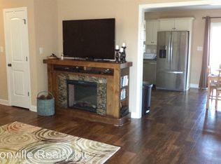 207 Chestwood Dr, Hubert, NC 28539