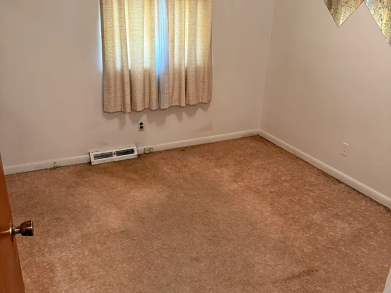 1923 Belcrest Dr — Photo 28