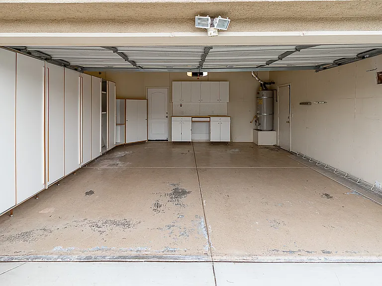 707 Ashlynn Way — Photo 31