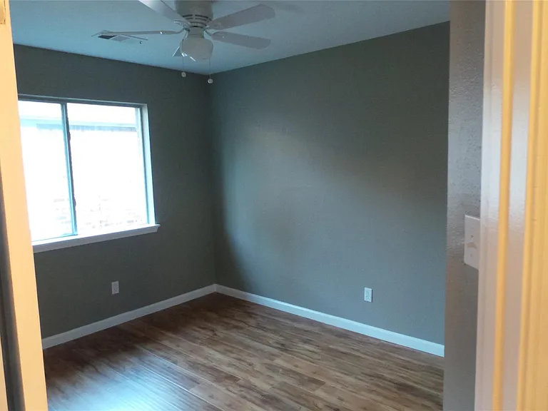4918 Sterling Xing — Photo 18