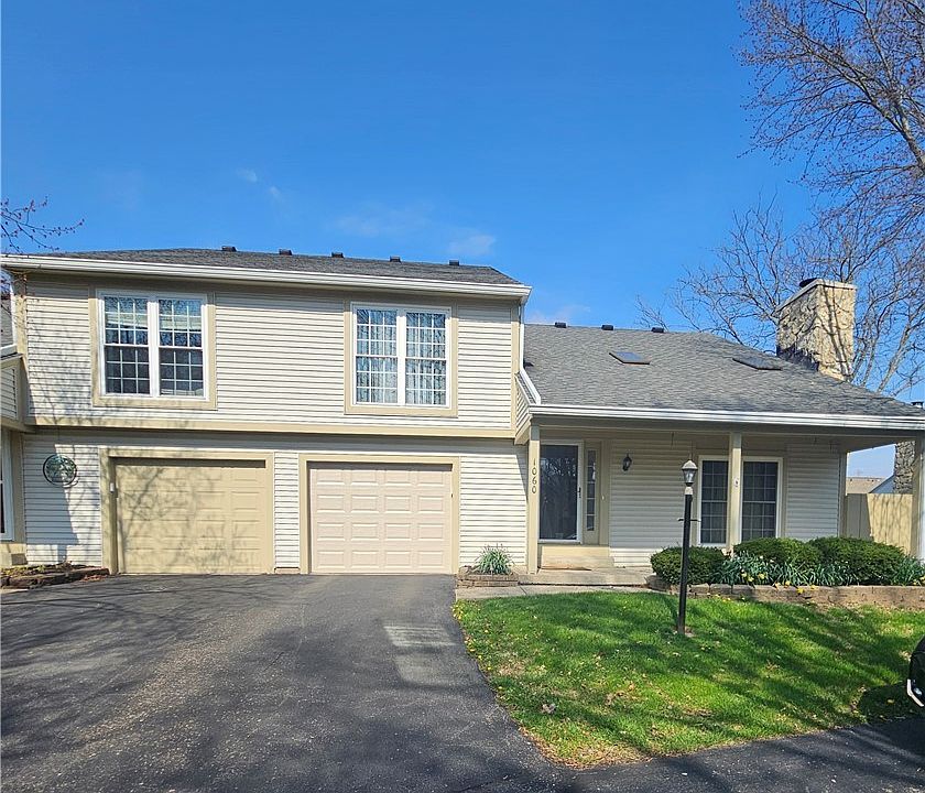 1st image of 1060 Foxshire Pl