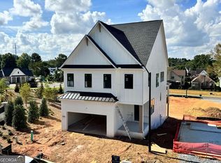 1476 Belfair Dr NE, Marietta, GA 30066