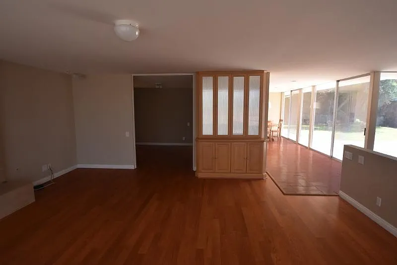 4 bed, 3.5 bath, 3025 sqft, $7,495 — Photo 4