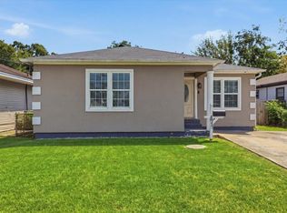 4917 Garfield Ave, Groves, TX 77619
