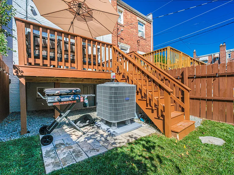 3107 Montrose Ave — Photo 24