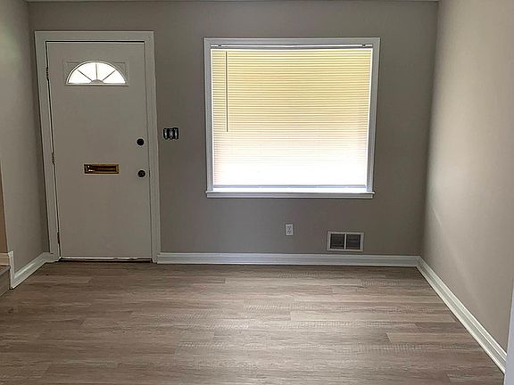 3rd image of 5599 The Alameda