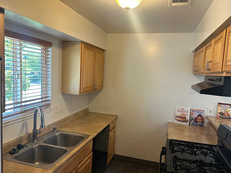 6377 Tupelo Dr — Photo 4