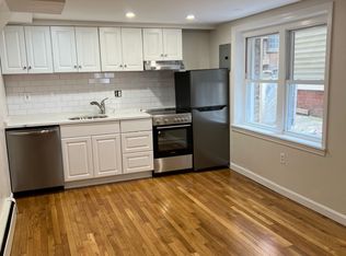 13 Anderson St, Boston, MA 02114