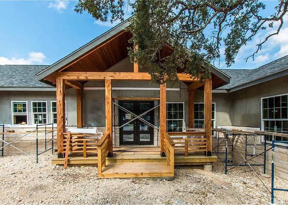 1st image of 11 Birchwood Cir