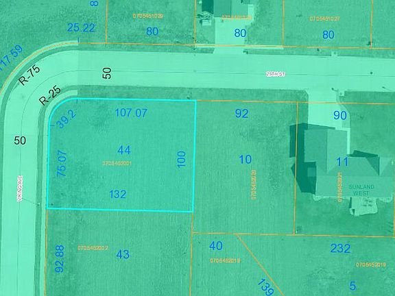 2nd image of 2501 Viking Avenue