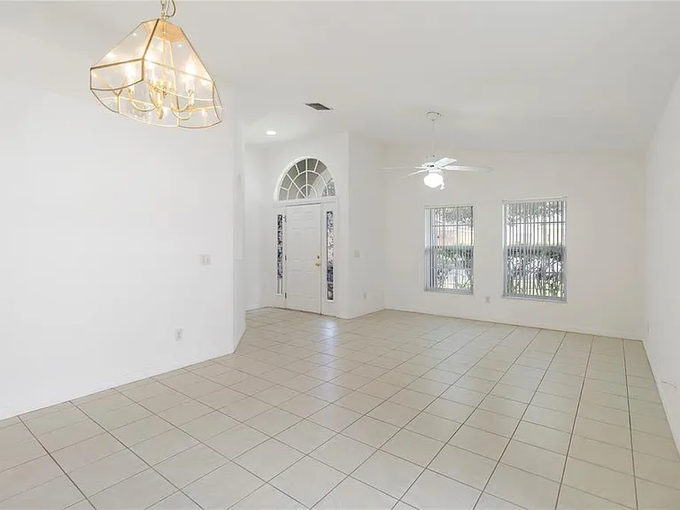 11055 Rouse Run Cir — Photo 5