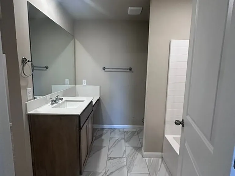8109 Solare Pl — Photo 16